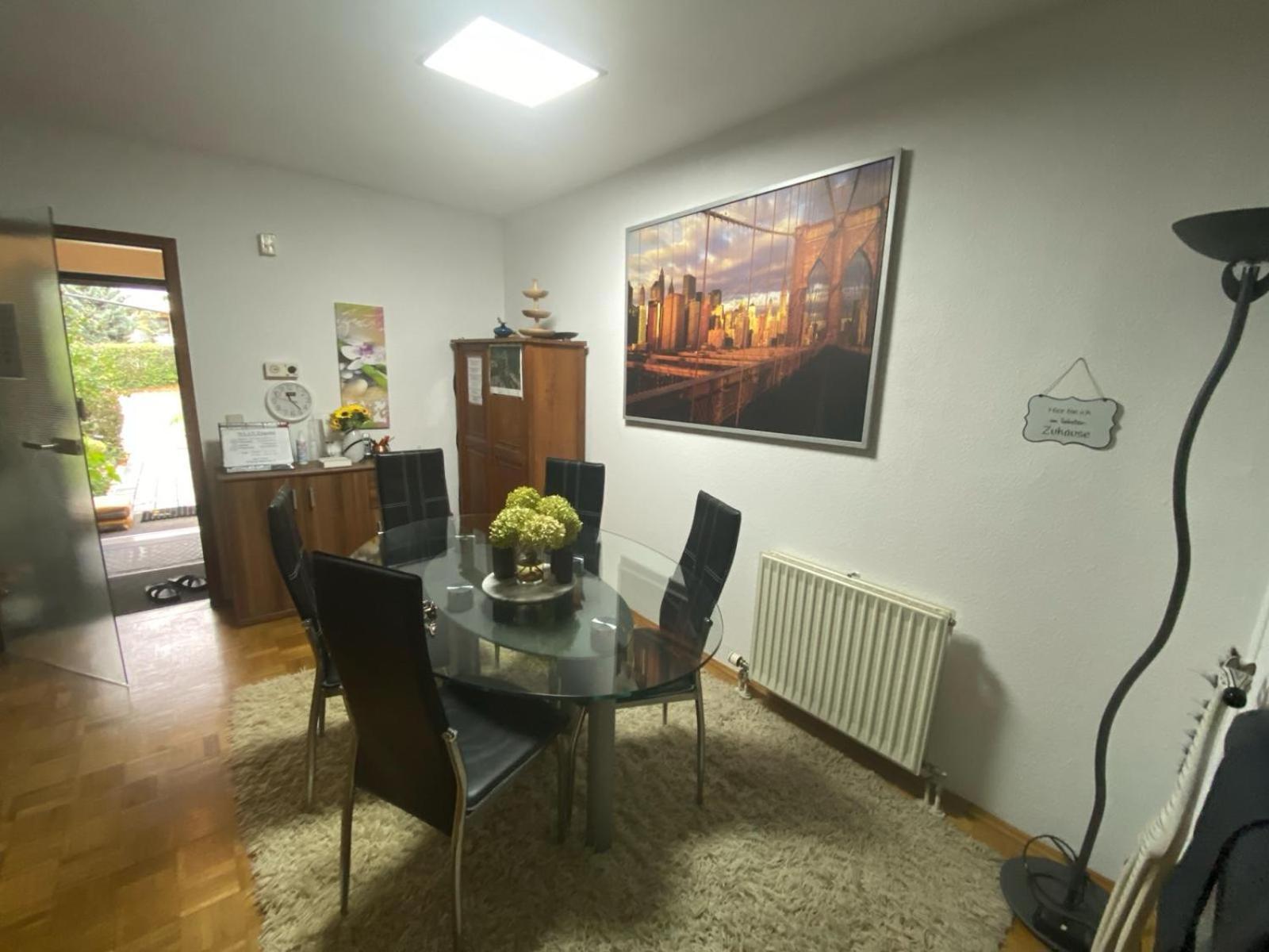 Appartement Dachgeschoss In Einem Reihenhaus à Heidelberg Extérieur photo