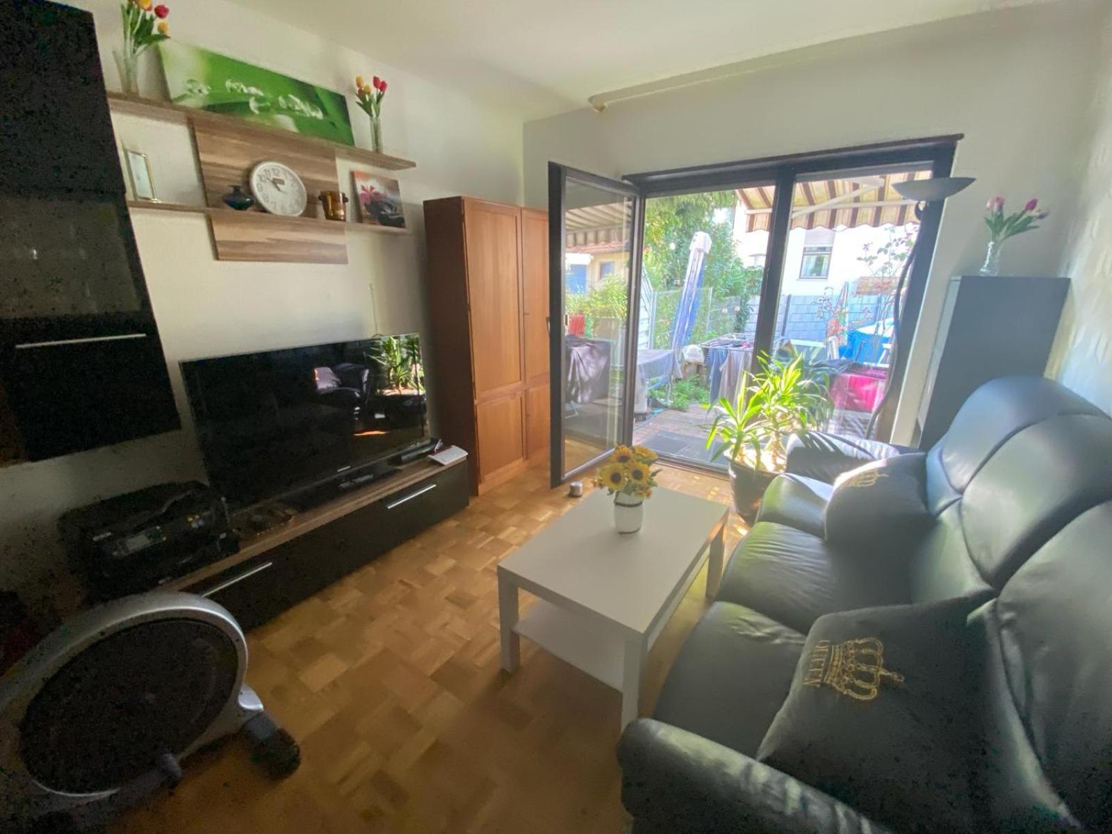 Appartement Dachgeschoss In Einem Reihenhaus à Heidelberg Extérieur photo